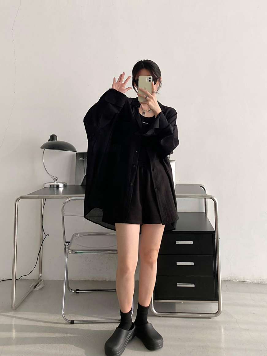 黒色ゆったりオーバーサイズシャツワンピース