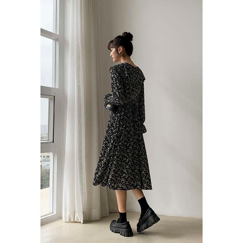 花柄シャーリング襟フリル上品シャツワンピース