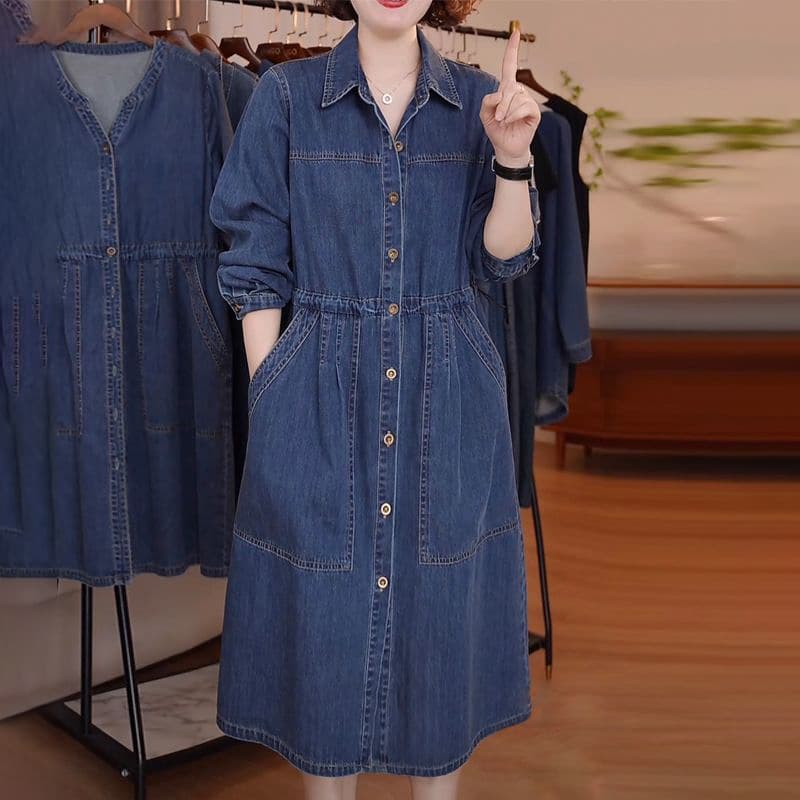 ゆったり着こなすデニムシャツワンピース