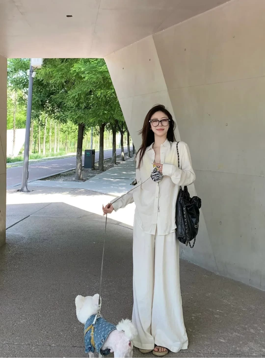 女性用ゆったりシルエットリネンシャツワンピース